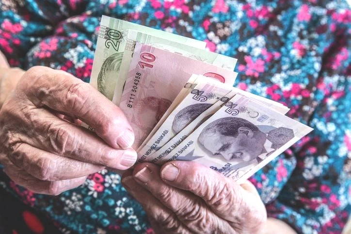 Emekli maaş zammı için yeni düzenleme: Temmuz’da emekli maaşları 2025 ne kadar olacak? En düşük emekli maaşı yüzde kaç zamlanacak? - 4