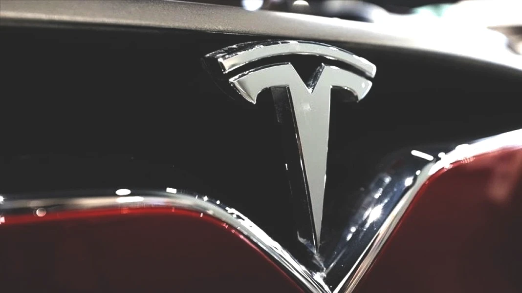 tesla-turkiyeye-oyle-bir-kiyak-gecti-ki-fiyati-4-500-euro-birden-dustu-togga-2-5-kat-fark-atti-1.jpg