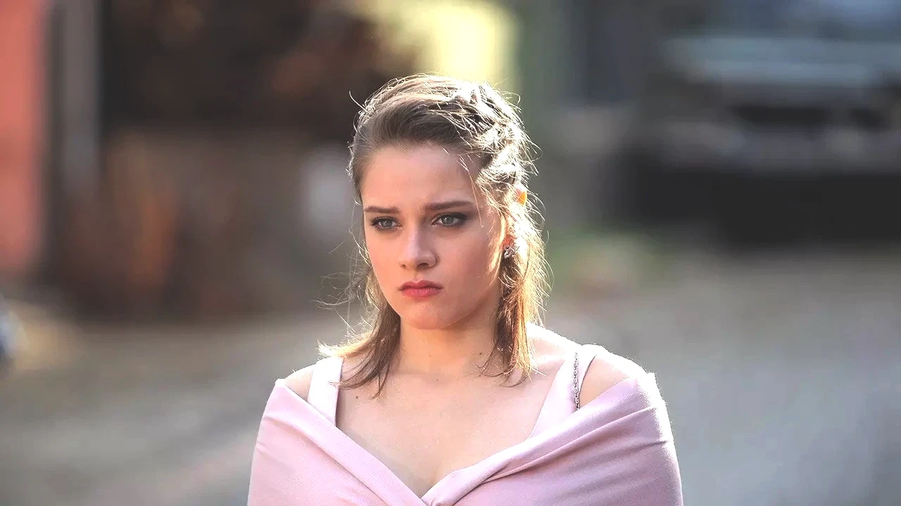 Miray Daner kimdir? Nasıl oyuncu oldu?