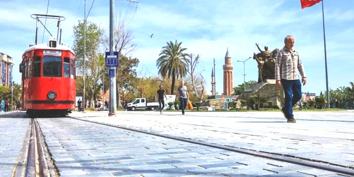 Büyükşehir’in toplu ulaşım araçları 15 Temmuz’da ücretsiz