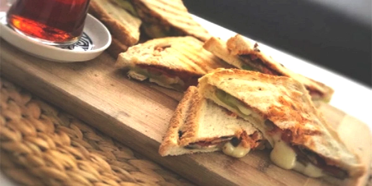 ispanak-tost.jpg